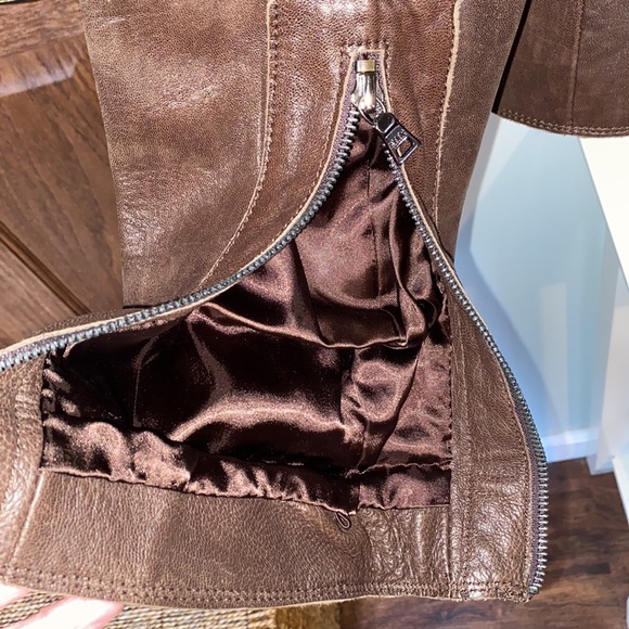 Andrew Marc New York CUIR Leather Moto Jacket - Picture 10 of 14